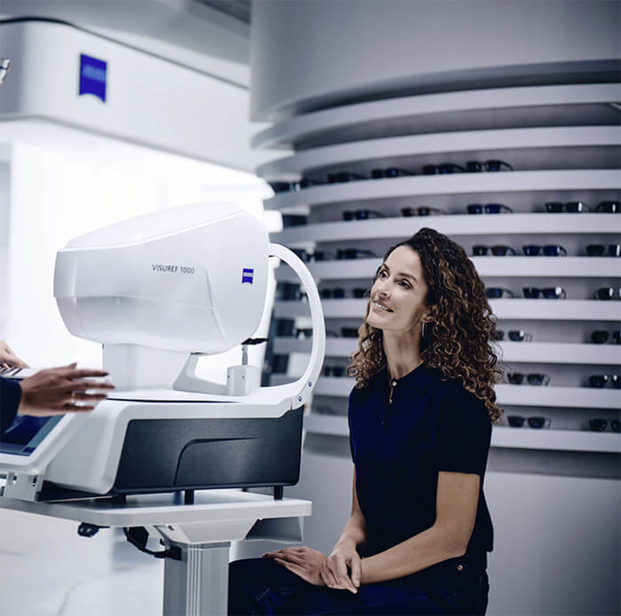 med. Augen-Check-Up von Ocumeda mit ZEISS Technologie